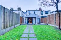 Stylish 2BR 2BA City House Sleeps 5 Central Harrow - Chambres d'hôtes Harrow