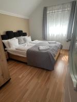 Appartement met Uitzicht op het Zwembad 