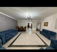 Tevosyan Gold EVN Airport - B&B Parakar