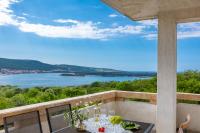 Apartman Izi Green s pogledom na more - B&B Kornić