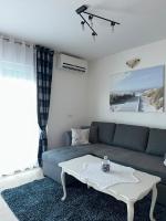 Apartment Cherry s pogledom na more - Bed and Breakfast Dinjiška