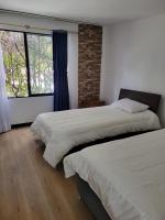 Loft cómodo en La Esmeralda ,Simón Bolívar, Vive Claro con cocina y baño privado - B&B Bogotá