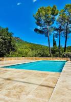 Splendide villa 10p./4 suites/piscine/clim/paysage - Ferienwohnung Bargemon