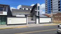 Studio aconchegante com piscina a 350m da praia - Chambres d'hôtes Bugres