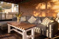 Woodleigh - Fires Leafy Decks & Walk to Town - B&B Katoomba