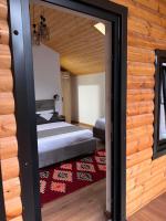 Guest House Astrit Villi - B&B Theth