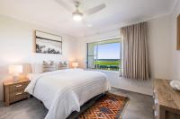 Absolute Beachfront Apartment 3B - B&B Lennox Head