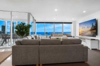 Sub-Penthouse Sky Home - Level 56 - Ocean & Skyline Views - Sleeps 12 - Bed and Breakfast Gold Coast