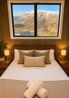 The Headley Loft, Mountain View Retreat - B&B Queenstown