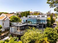New! The NEST - Private Suite with Stunning Views - Bed and Breakfast Napier