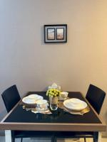 Asoke City View Projector Room - B&B Bang Kapi