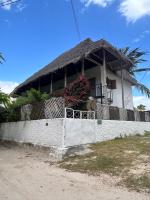BONDENI BEACH HOUSE - B&B Jambiani