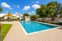 Blue Skies & Bay Breezes at Ocean Blue - B&B Broadwater