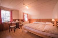 Triple Room with Shared Shower and Toilet