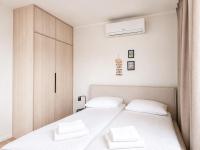 Studio Apartment with Balcony