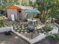 Kholiwe 2 - 2 sleeper glamping in a forest - Bed and Breakfast Port Edward