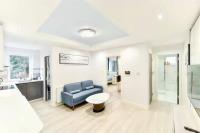 2 Bedroom 3 Bed Stylish Flat with parking - Chambres d'hôtes Crowthorne
