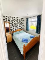 Relaxing chalet, 77 Sunbeach Holiday Park, California Rd, Scratby, Sleeps 7, pet friendly, 300m to the Beach - Chambres d'hôtes Scratby