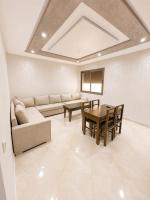 Quiet 2-bedroom with patio, elevator & parking - Ferienwohnung Tétouan