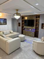 Amazing Grace Apartments Luxury 4-Bed Duplex - B&B Ibadan