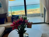 Amazing sea View, steps to beach, near Tel-aviv - Chambres d'hôtes Bat Yam