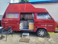Youth VW Hostel - Westy Glamping - Good Vibes Only - Bed and Breakfast Svolvær