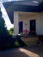 Cozy Garden Apartment Near Krakow - Free Parking - Chambres d'hôtes Gaj