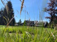 Ferienwohnung Arnika in Friedrichshöhe direkt am Rennsteig - B&B Eisfeld