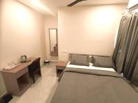 Peaceful single room stay - B&B Manibail