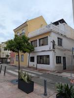 Apartamentos La Esquina - Chambres d'hôtes Benalmádena