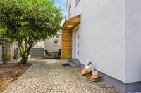 Entire house - newly renovated - 8 guests - parking - B&B Ingolstadt