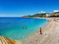 Swiss Luxury Appartement - Bed and Breakfast Dobra Voda