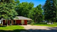 Cabin 19-Woodland Motor Lodge - Ferienwohnung Grayling