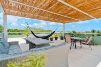 3 Bedroom Holiday Home with Rooftop on luxury neighborhood - fits 8 - B&B Cancún