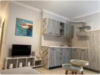 Appartamento con 2 Camere da Letto, Balcone e Vista mare