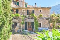 Charming Mallorcan House in Valldemossa - B&B Valldemossa