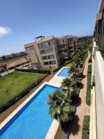 Modern apartment with pool view - B&B Bouznika