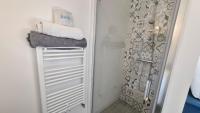 Chambre d'hôtes Nova, petit déjeuner en supplément 5 euros par personne - Chambres d'hôtes Saint-Pair-sur-Mer