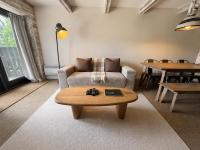 Renovated 1 bedroom with Views of Mont-Tremblant - B&B Mont-Tremblant