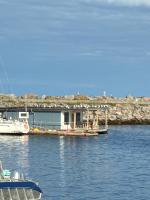 Sætervika Floating home - Bed and Breakfast Hosen