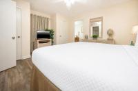 Phoenix East 704 - Bed and Breakfast Orange Beach