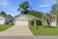 Pensacola, NAS, Beaches, Game Room and Workspace - Bed and Breakfast Pensacola