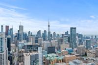 Spacious 2 Bedroom High Floor with Skyline View with Balcony in DT Toronto - B&B Toronto