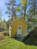 Cozy house on a hill in the heart of nature but close to the city - Chambres d'hôtes Björknäs