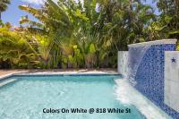 Colors on White - Bed and Breakfast Key West