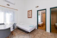 Appartamento con 2 Camere da Letto, Balcone e Vista mare