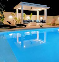 Modern 3 bedroom private pool villa near Fishermans Village - Chambres d'hôtes Ko Samui
