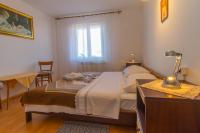 Appartamento con 2 Camere da Letto, Terrazza e Vista Mare