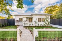 The Casey - Effortless Luxury - B&B Orange