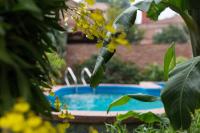 Vivisierras, Cabaña Santa Rita del lago, Villa Carlos Paz, pileta privada, a metros del lago y costanera nueva - B&B